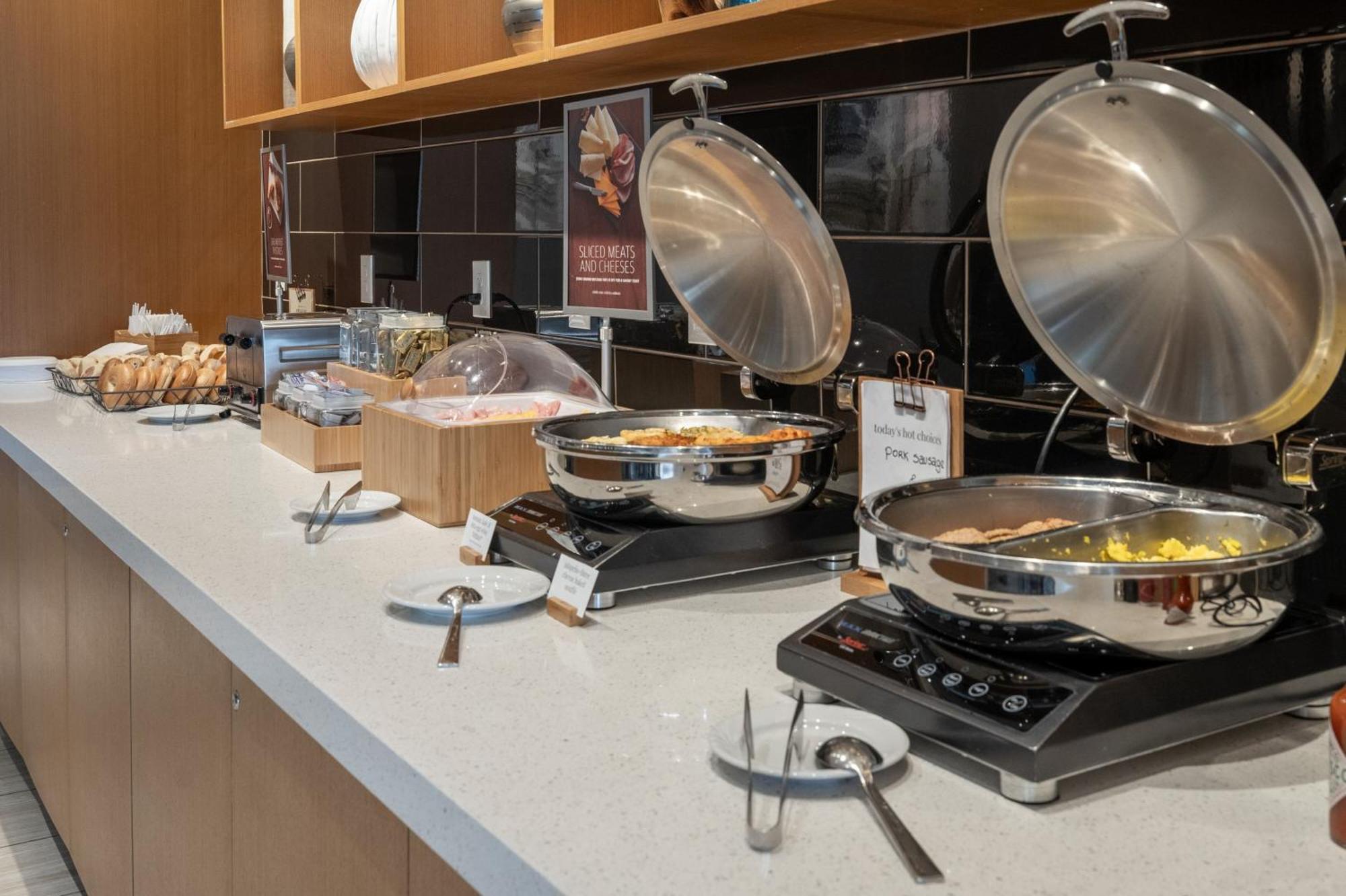 Springhill Suites By Marriott Woodbridge Dış mekan fotoğraf