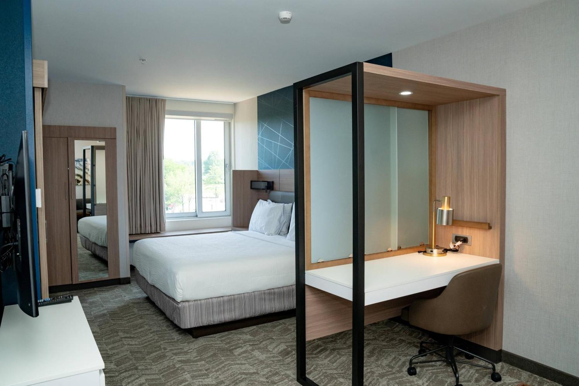Springhill Suites By Marriott Woodbridge Dış mekan fotoğraf